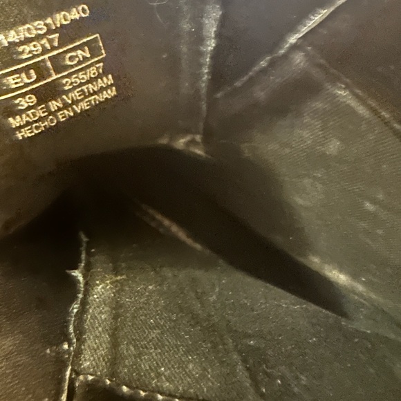 Bershka chunky zip front boot In black Women size 8 - Picture 4 of 5